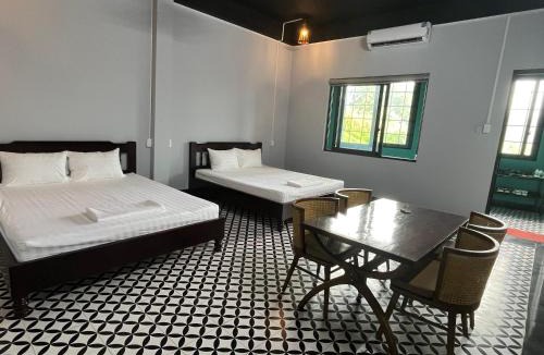 Ha Giang Hostel | Rocks Ha Giang Hostel & Tour