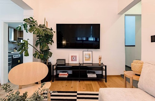 Colonia Roma House | Roma Norte 4 Bedroom with AC, Jacuzzi and Rooftop