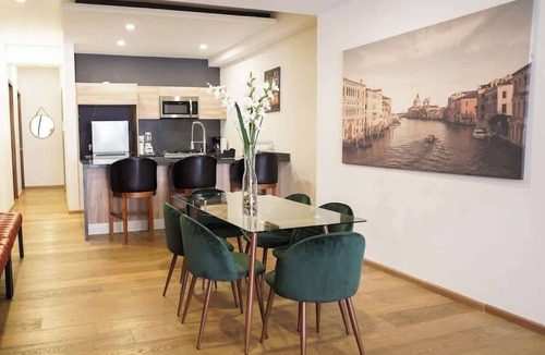 Colonia Roma Apartment | Roma Norte Luxury 3BR w/Pool and Gym