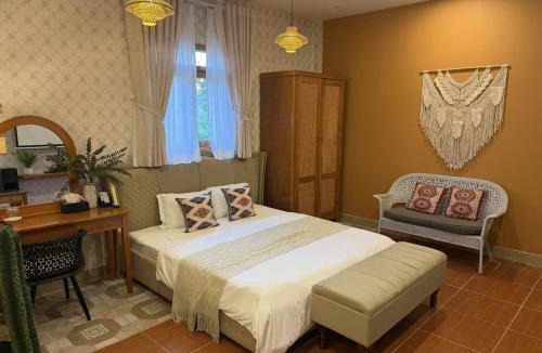 District 9 Hotel | Romance Hotel