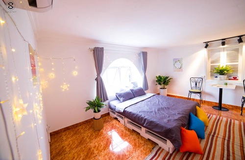 Nhat Tan House | Rooftop & vintage room for couple - Em Am Homestay Ha Noi