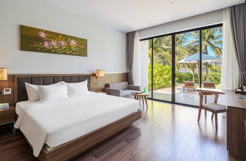 Tuy Hoa Hotel | Rosa Alba Resort & Villas Tuy Hoa
