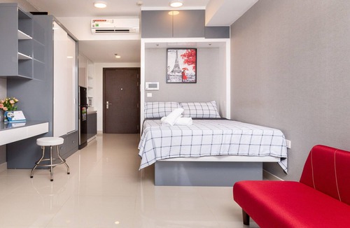 Bach Dang Riverside Apartment | Rose Home Studio free Pool & Gym