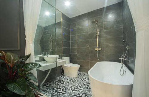 Hoai Duc Hotel | Royal Hotel & Apartment