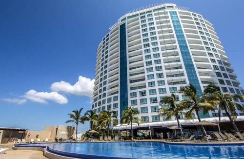 Marina Mazatlan House | Royal Park Studio with Garden Next to the Cerritos Beach