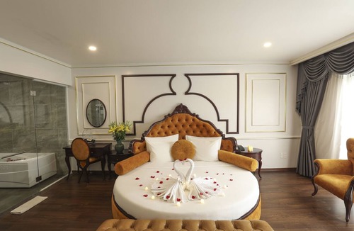 Ha Dong Hotel | Royal Văn Phú Hotel