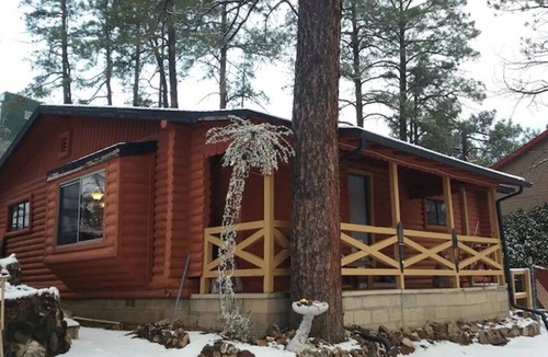 Mountain Club House | Rustic Cabin Bordering the Pines, Less than 1mi to DT Square