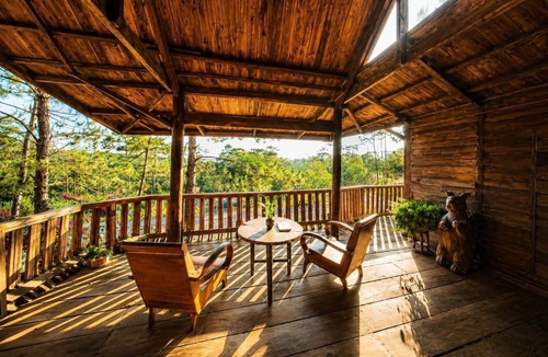 Kon Plong Hotel | Sóc House Măng Đen