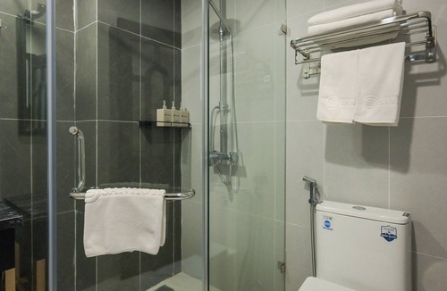 Trung Hoa Nhan Chinh Hotel | San Quatorze Hanoi Hotel