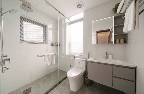 Dich Vong Hotel | San Seize Hanoi Hotel