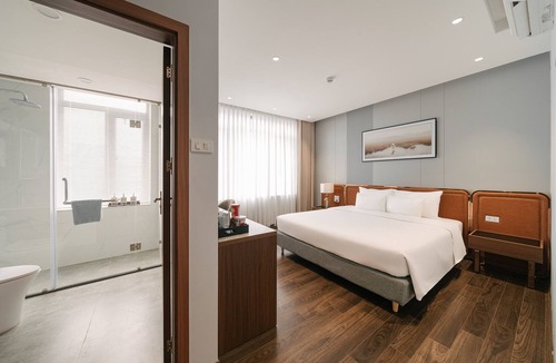 Dich Vong Hotel | San Seize Hanoi Hotel