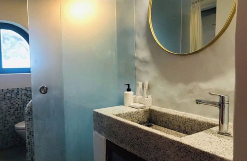 Con Son Hotel | SaoCondor