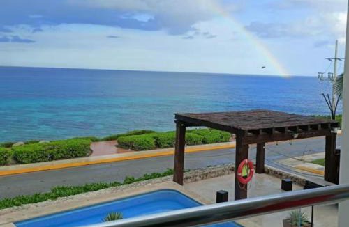 Salinas Apartment | SEA-FRONT VILLA, Isla Mujeres! Stunning Sea Views!