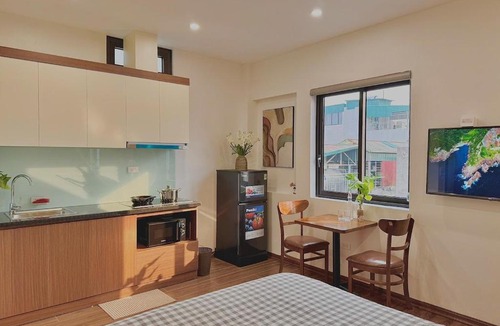 Nhat Tan Apartment | Serene Studio Modern Comfort in Local Alley