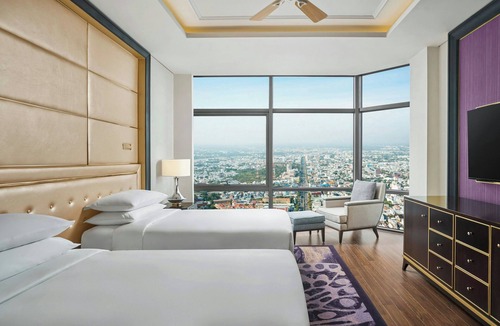 Ninh Kieu Hotel | Sheraton Can Tho