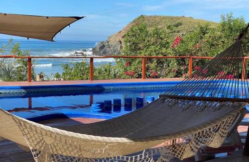 Zihuatanejo de Azueta House | Siete Piedras Beachfront Village