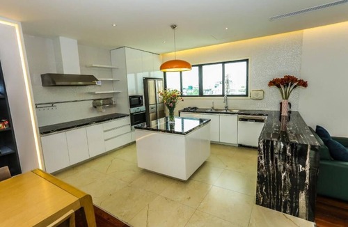 Ba Dinh Apartment | Signature Duplex-3Rooms-3Bathroom-Spacious Balcony