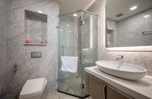 Hang Xanh Apartment | SIGNATURE SUITE LANDMARK 81