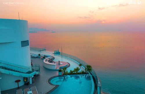 Tran Phu Beach Apartment | Sky Beach Nha Trang
