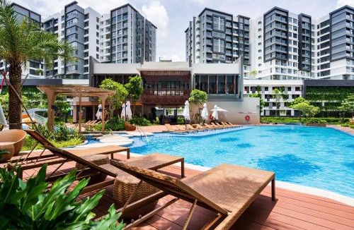 Tan Phu District Apartment | Skylinked Villa in Celadon City- Căn Hộ có gara Xe Hơi Riêng