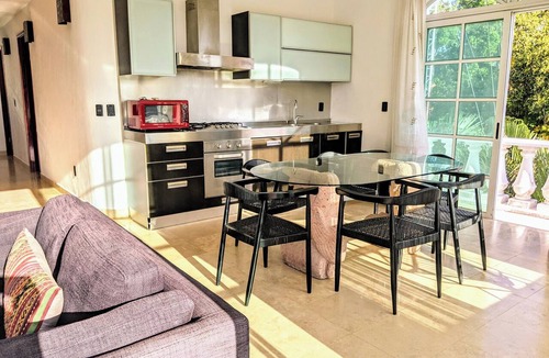 Playacar Fase I Apartment | Sleeps 16 1min walk to Beach and 5th Av Pool at VOPDC villas of playa del carmen