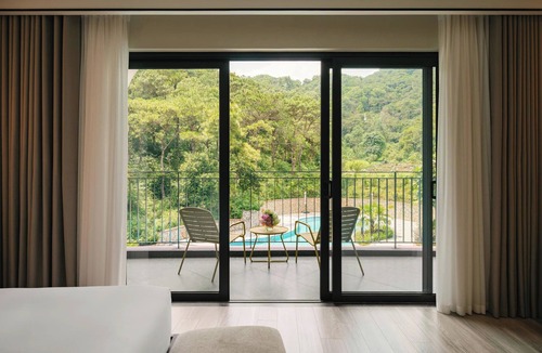 Soc Son Hotel | Soc Village Wellness & Retreat