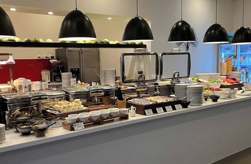 Quang An Apartment | Somerset West Point Hanoi