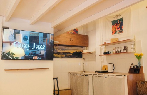 Dong Khoi House | Spa Voucher | Saigon Centre | Cozy space | 2 beds