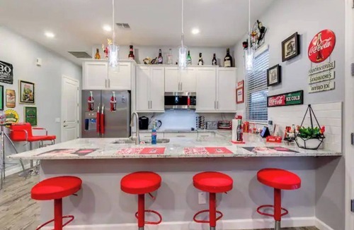 Terracita House | Spacious 1 Bd guesthouse. 1 QS bed +1 QS sleeper sofa Close to Spring training