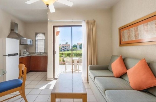 Campo de Golf Fonatur Hotel | Spacious 1BR Condo Walking Distance to Punta Sur Golf Course