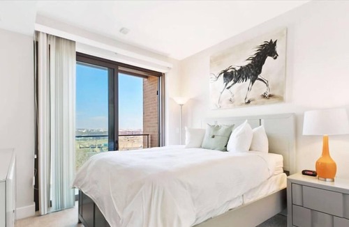 Aurora Highlands Apartment | Spacious 2BR Apt | Work Desk + Internet | Pentagon City
