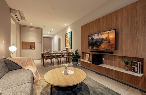 District 1 Apartment | Spacious 7-bedroom Apartment in Dist 1, Central Location, Pool & Gym, Zenity