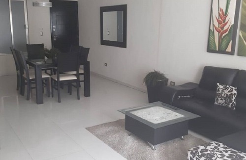 12th Street Apartment | Spacious and comfortable accommodation, ideal for families.