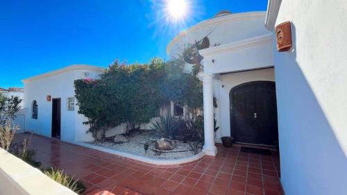 Las Conchas House | Spacious Home in Las Conchas Villa de la Playa