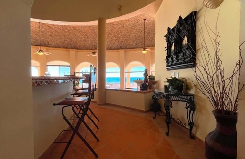 Las Conchas House | Spacious Home in Las Conchas Villa de la Playa