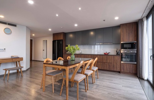 Nhat Tan Apartment | Spacious modern apartment in prime location with spectacular view
