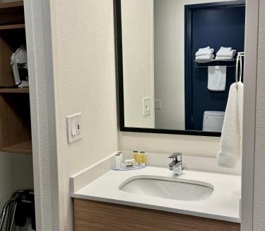 Springfield Hotel | Spark by Hilton Springfield Eugene