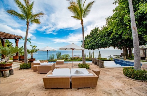 Ixtapa Villa | Spectacular Ocean Front Villa in Mexico´s most exclusive and private resort