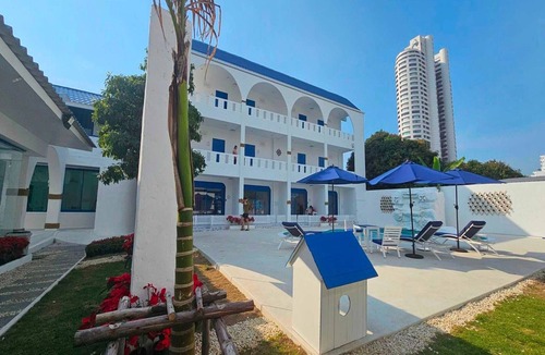 Na Chom Thian House | Standard Twin | Cozy Seaside Comfort