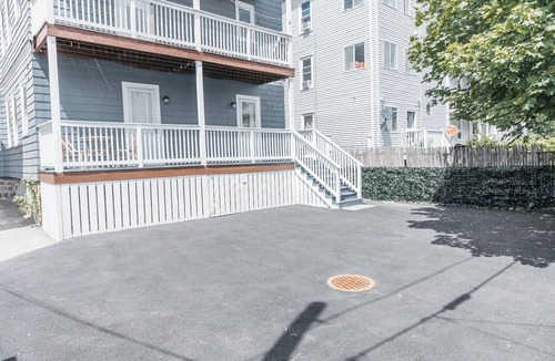 Everett Apartment | Stay Comfy Easy Boston Access, Everett MA