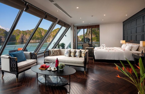 Hoan Kiem Boat Rental | Stellar of the Seas