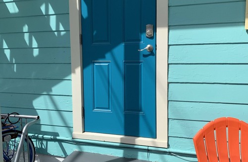 Mango Groves Apartment | Studio #2 - Within Steps to Downtown Lake Worth Beach