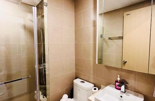 Thang Tam Apartment | Studio Apartment Louis&Jack Homie 50m2 with Balcony