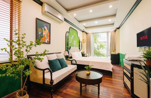 Yen Phu Apartment | studio full natural light,netflix,kitchen Westlake
