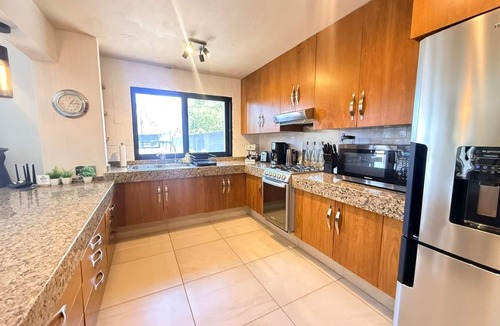 San Antonio Tlayacapan House | Stunning Ajijic Lake Chapala 2 Bdrm-AC-Bikes-Gym-Pickleball Court-Golf Cart