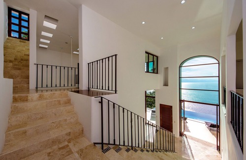Conchas Chinas Villa | Stunning and elegant Villa with great panoramic views , full staff ,private pool