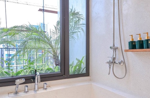 Dich Vong Apartment | Stunning Bungalow in 22Land Residence