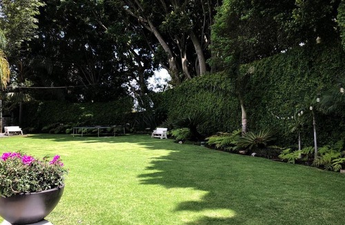 Cuernavaca House | Stunnishing House in Cuernavaca with 20 people accommodation.