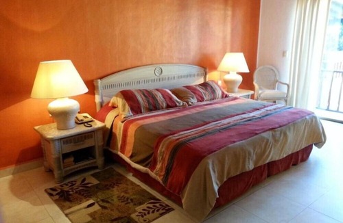 South Hotel Zone Hotel | Stylish 1BR Condo with Outdoor Pool in Park Royal Los Tules