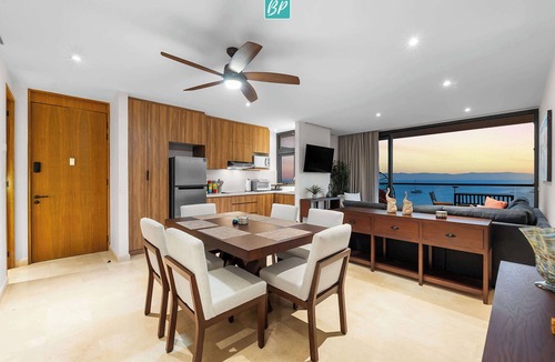 La Cruz de Huanacaxtle Apartment | Stylish Beachfront 3BR Ocean View - Zantamar 301A